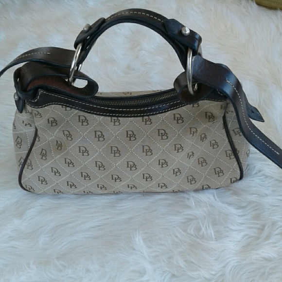 Dooney & Bourke Signature Bag - Picture 1 of 6